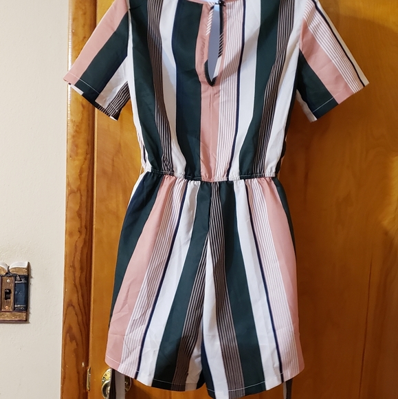 Striped Romper - Picture 6 of 6